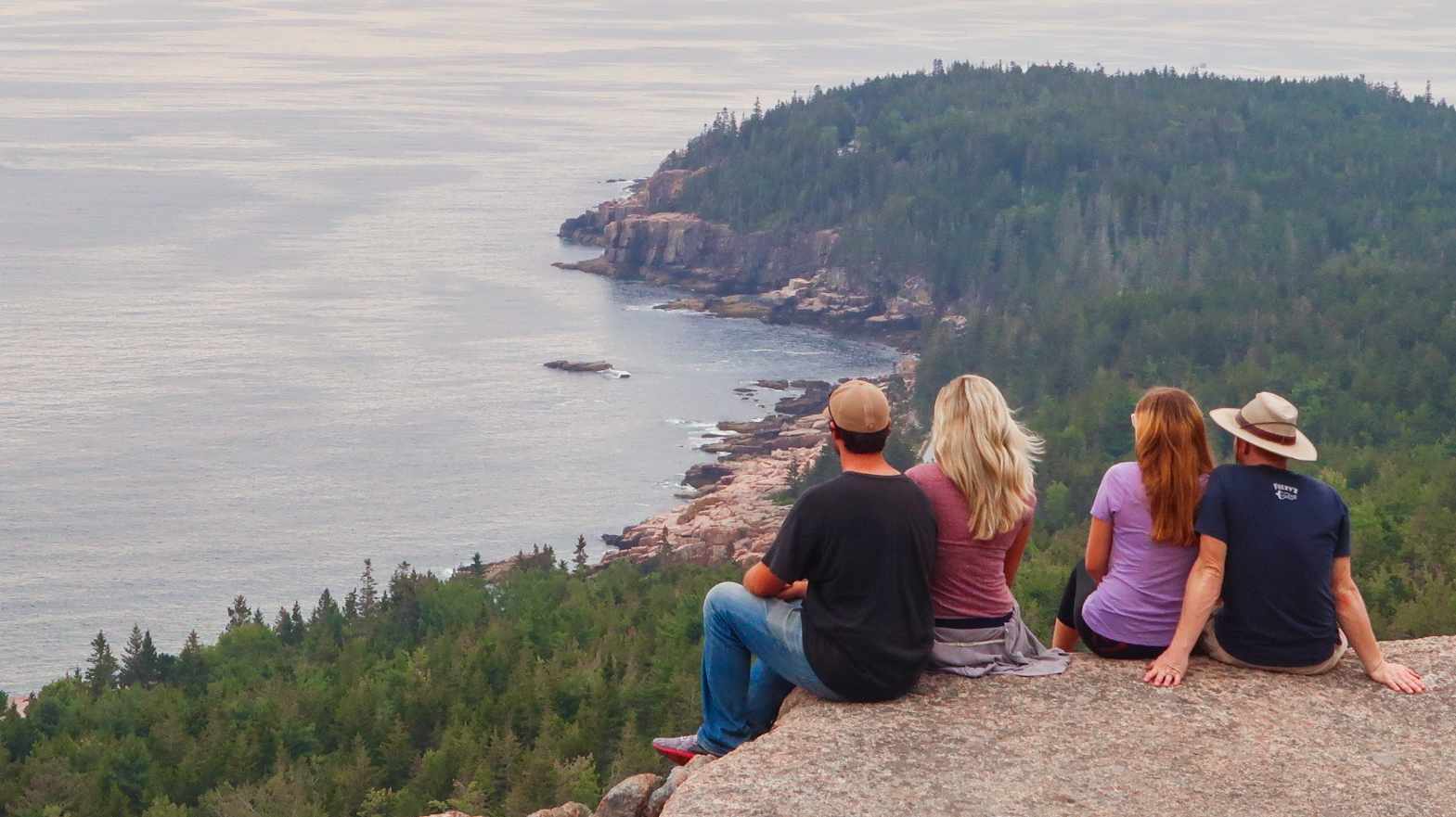 How to Meet Friends While Traveling in an RV